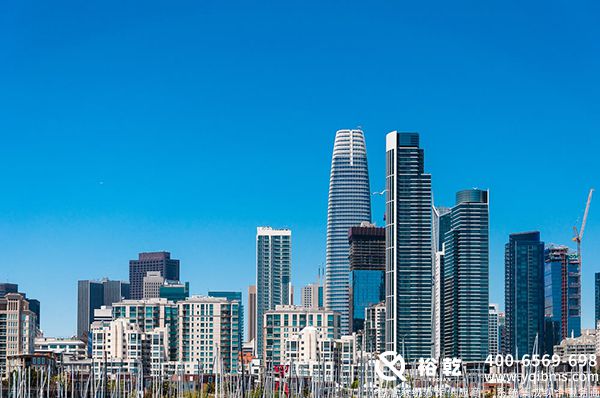 优化学校后勤系统，提高校园管理效率